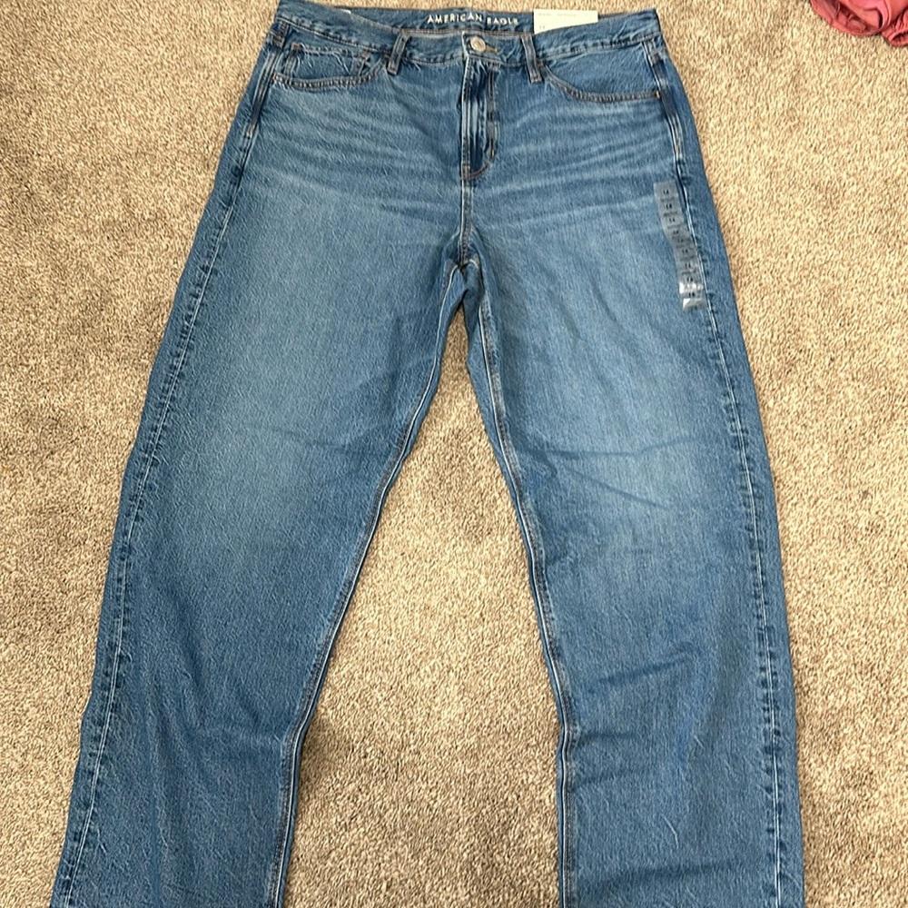 ‘90s Strait jeans, medium indigo, from American Eagle, size 14 or 32W.